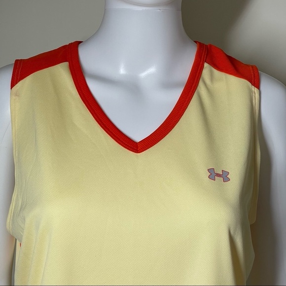 Under Armour Women’s Tank size Large - Picture 7 of 8
